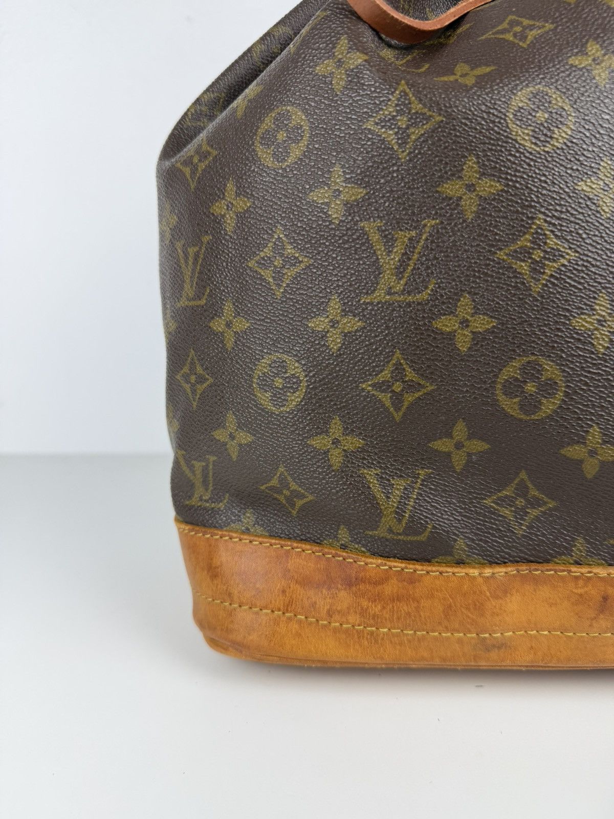 Vintage 80s Louis Vuitton monogram Noe GM