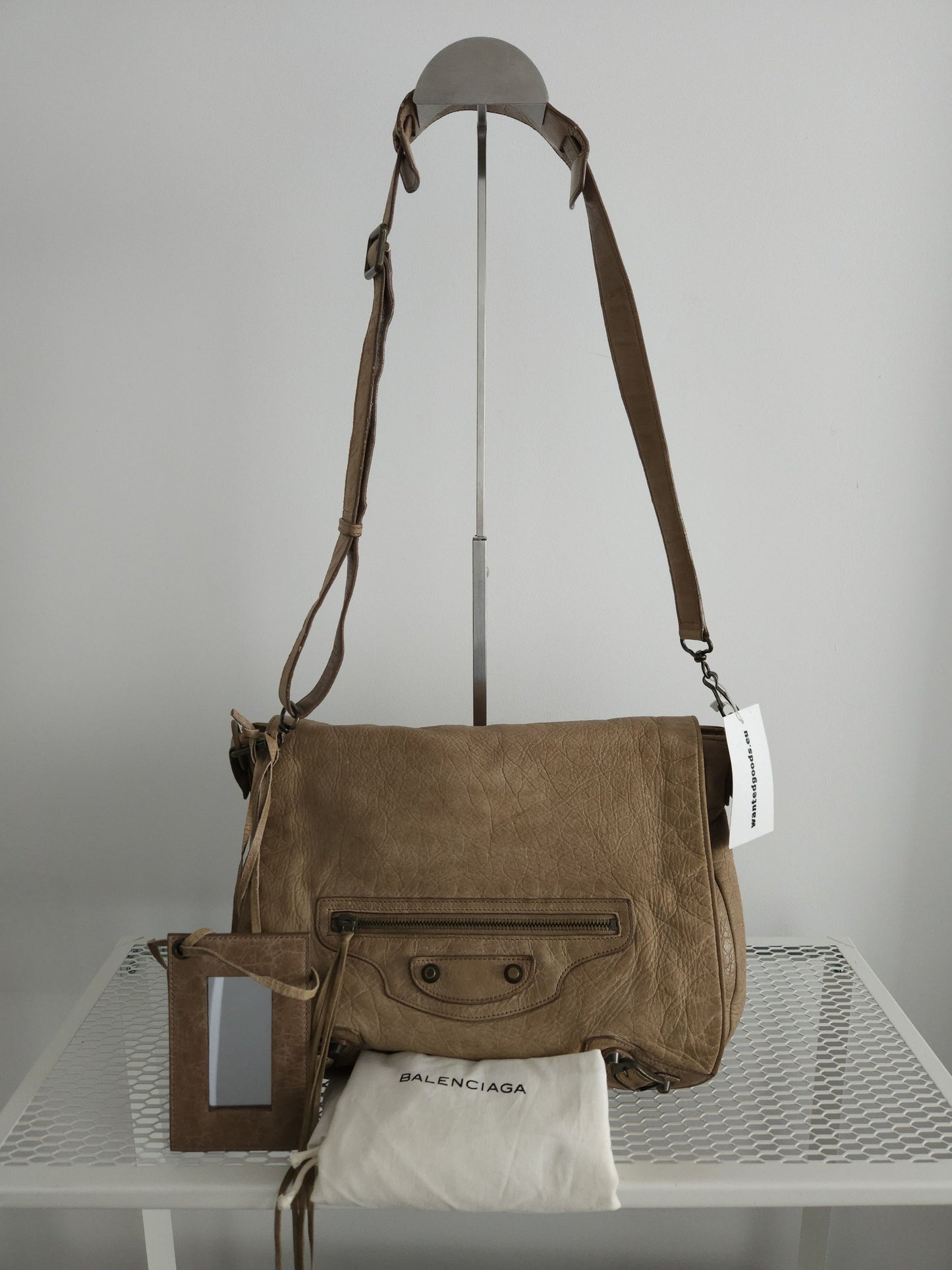 Balenciaga the folk messenger bag