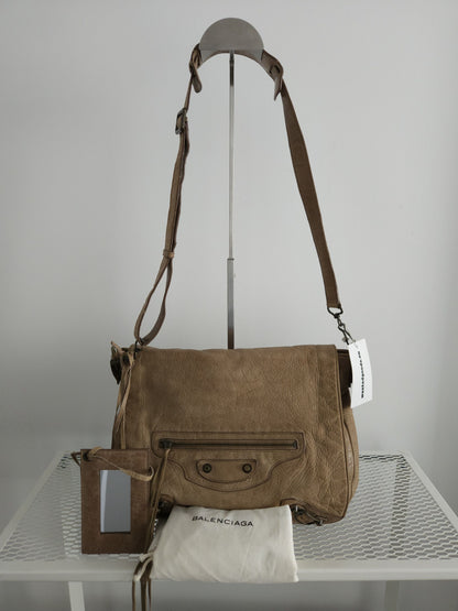 Balenciaga the folk messenger bag