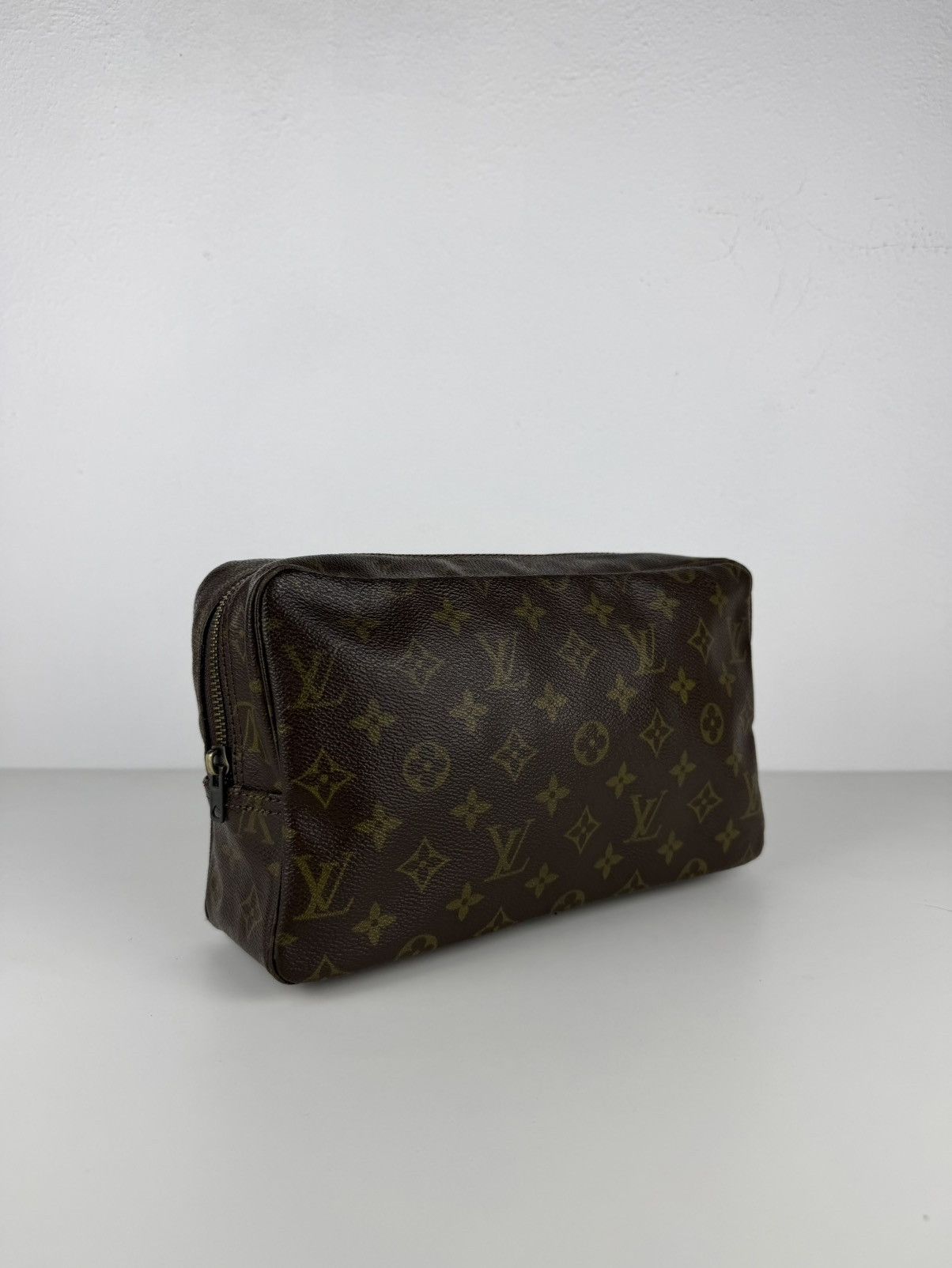 Vintage 80s Louis Vuitton monogram trousse 28 toiletry bag
