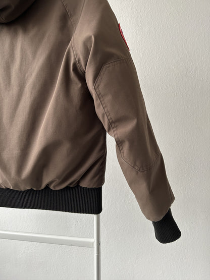 Canada goose chilliwack hooded bomber jacket