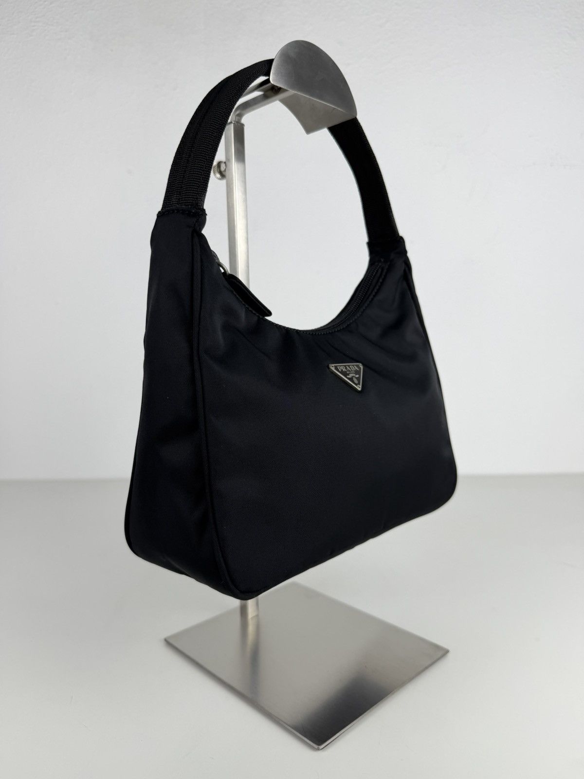 Vintage prada tessuto nylon triangle logo mini hobo bag