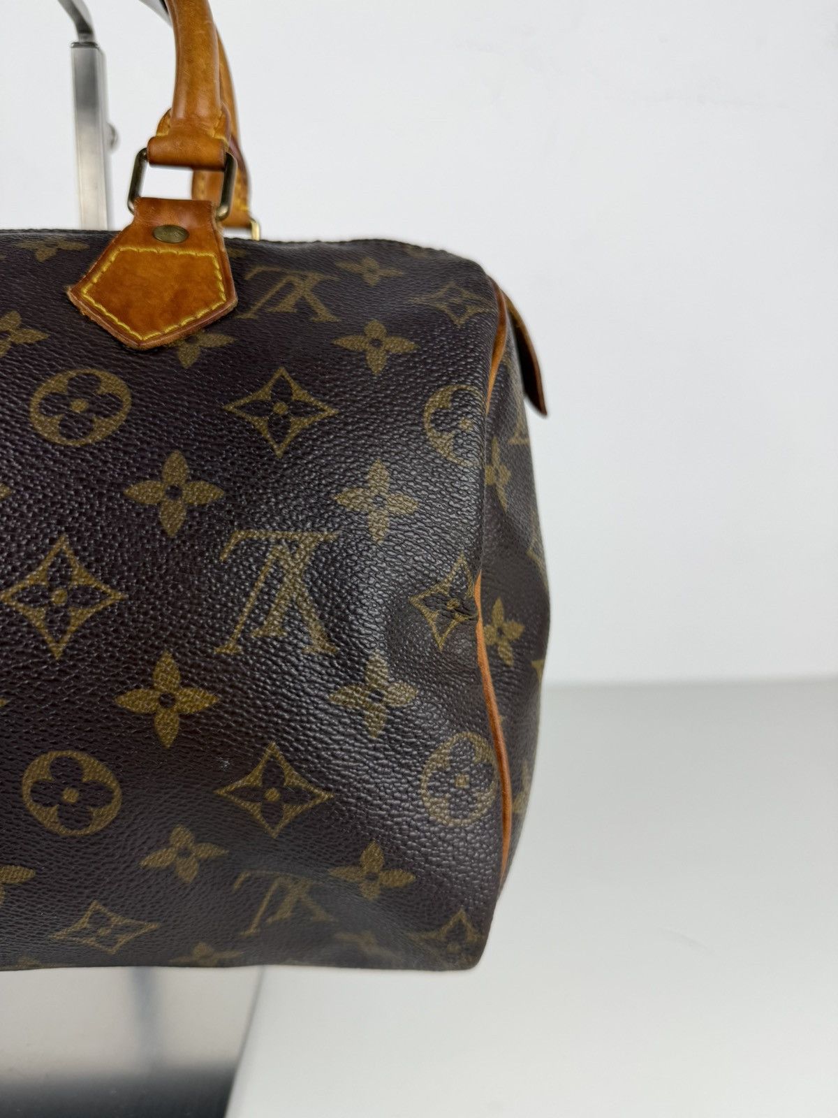 Vintage Louis Vuitton monogram speedy 25