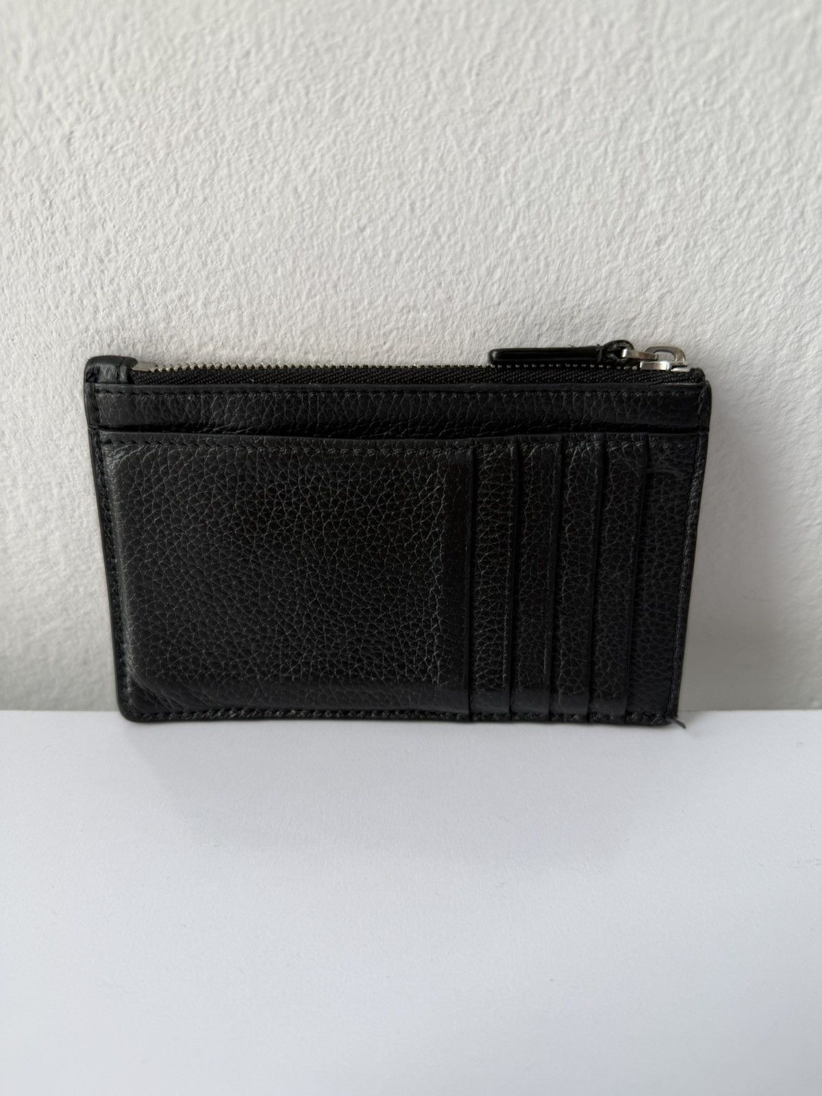 Balenciaga essential leather cardholder