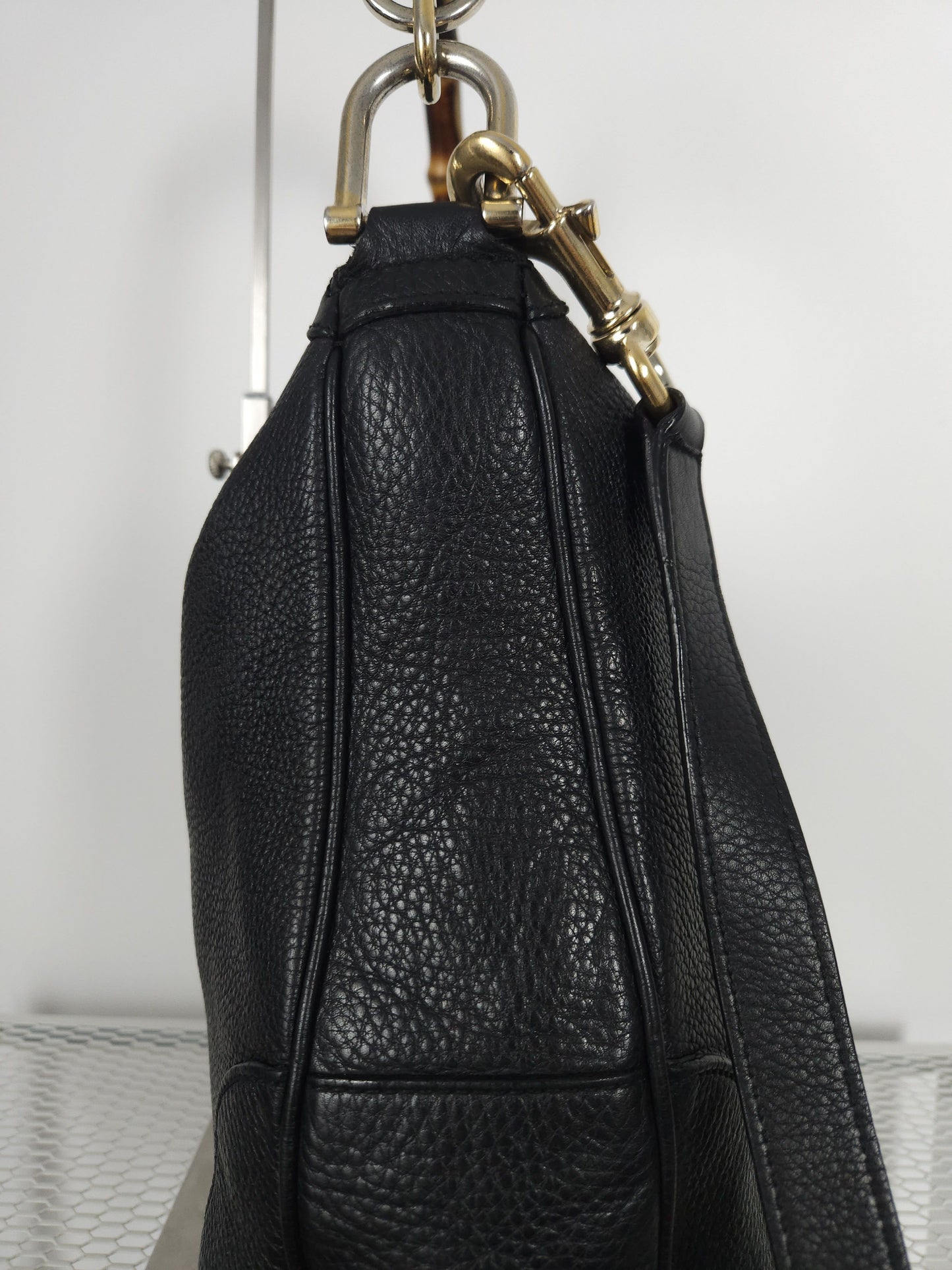 Gucci bamboo top handle hobo handbag with shoulder strap