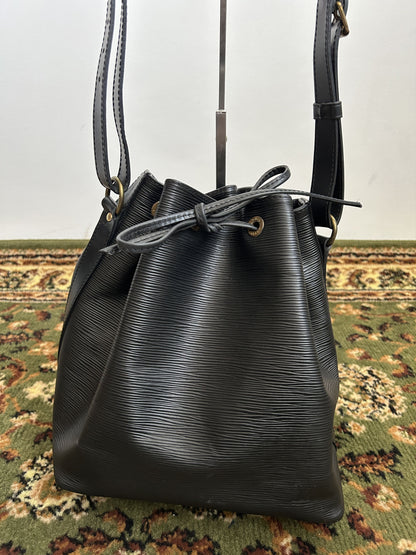 Vtg 80s Louis Vuitton epi leather petit noe bucket bag