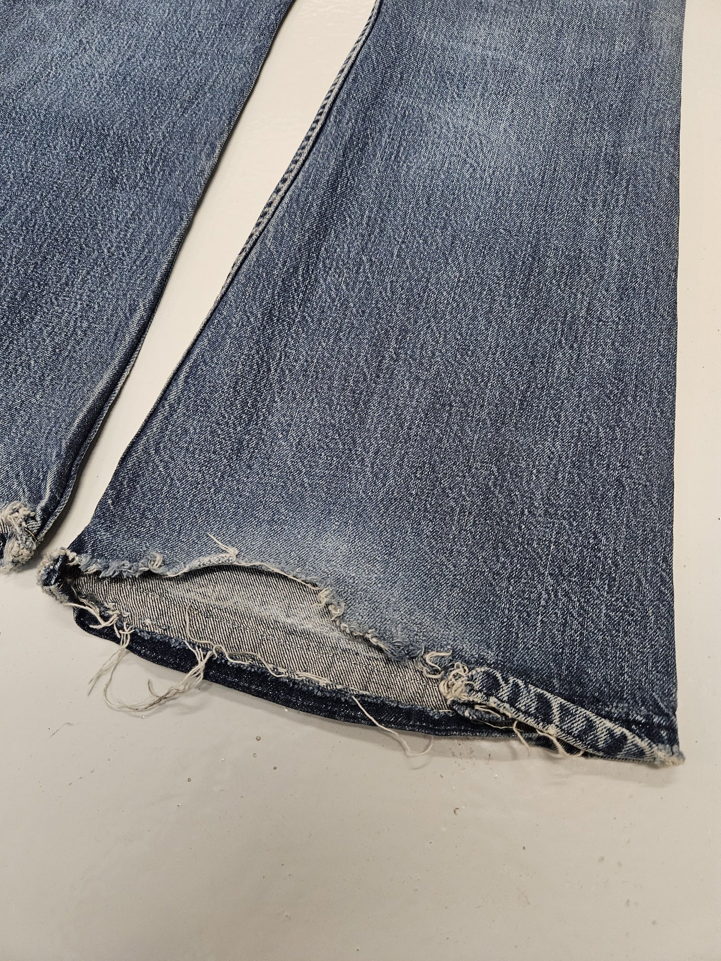 Vintage y2k levis 544 distressed flared denim