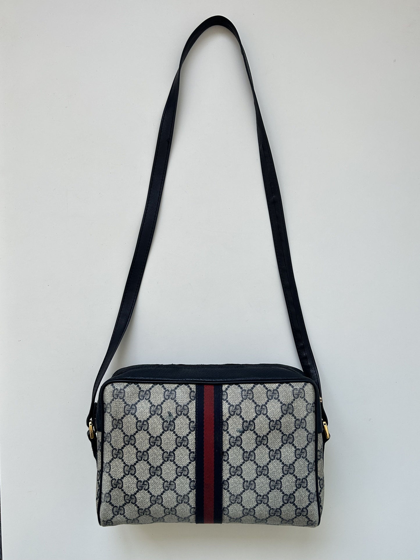 Vintage 80s gucci monogram messenger bag