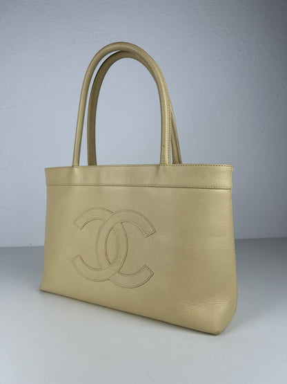 2004-2005 Chanel coco mark caviar open tote bag in buttery