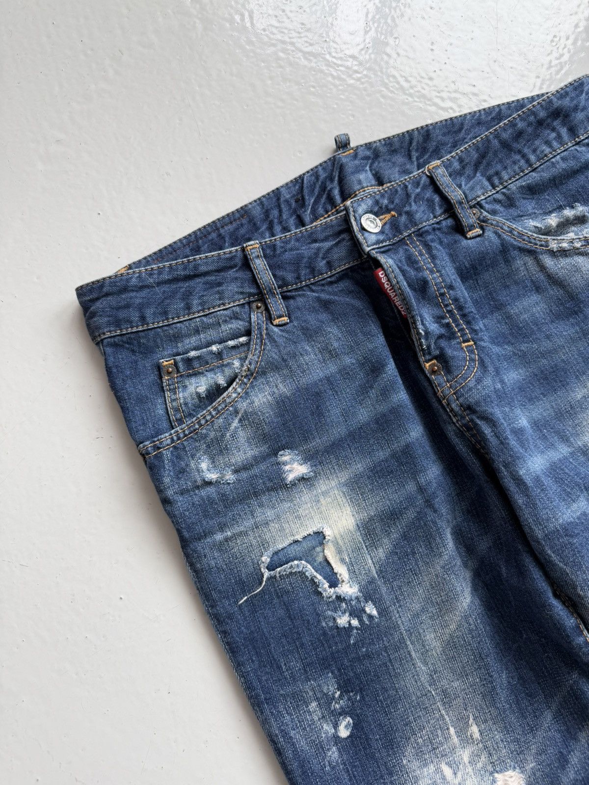 Dsquared2 distressed cool girl cropped jean