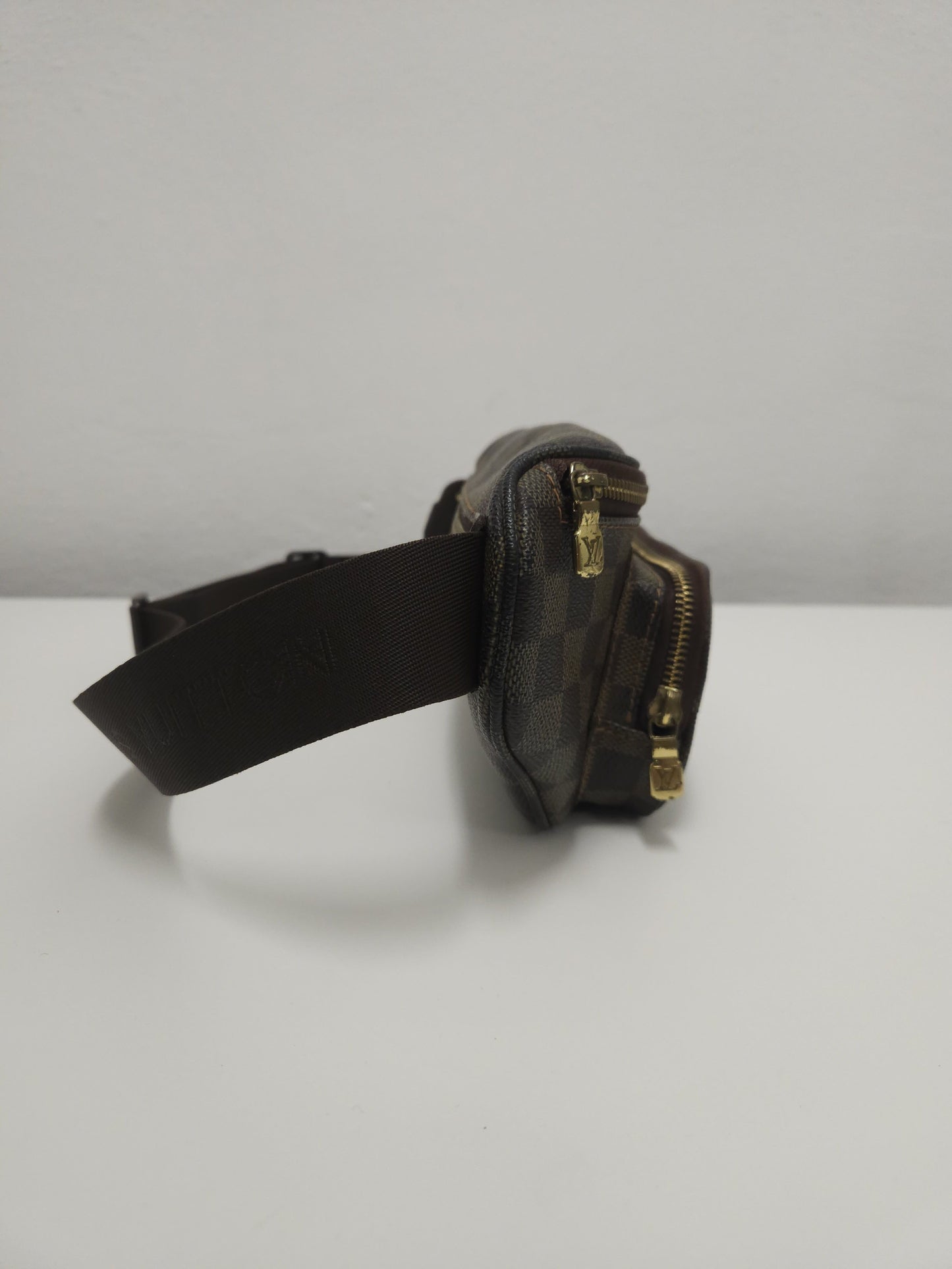 Louis vuitton damier ebene melville bumbag