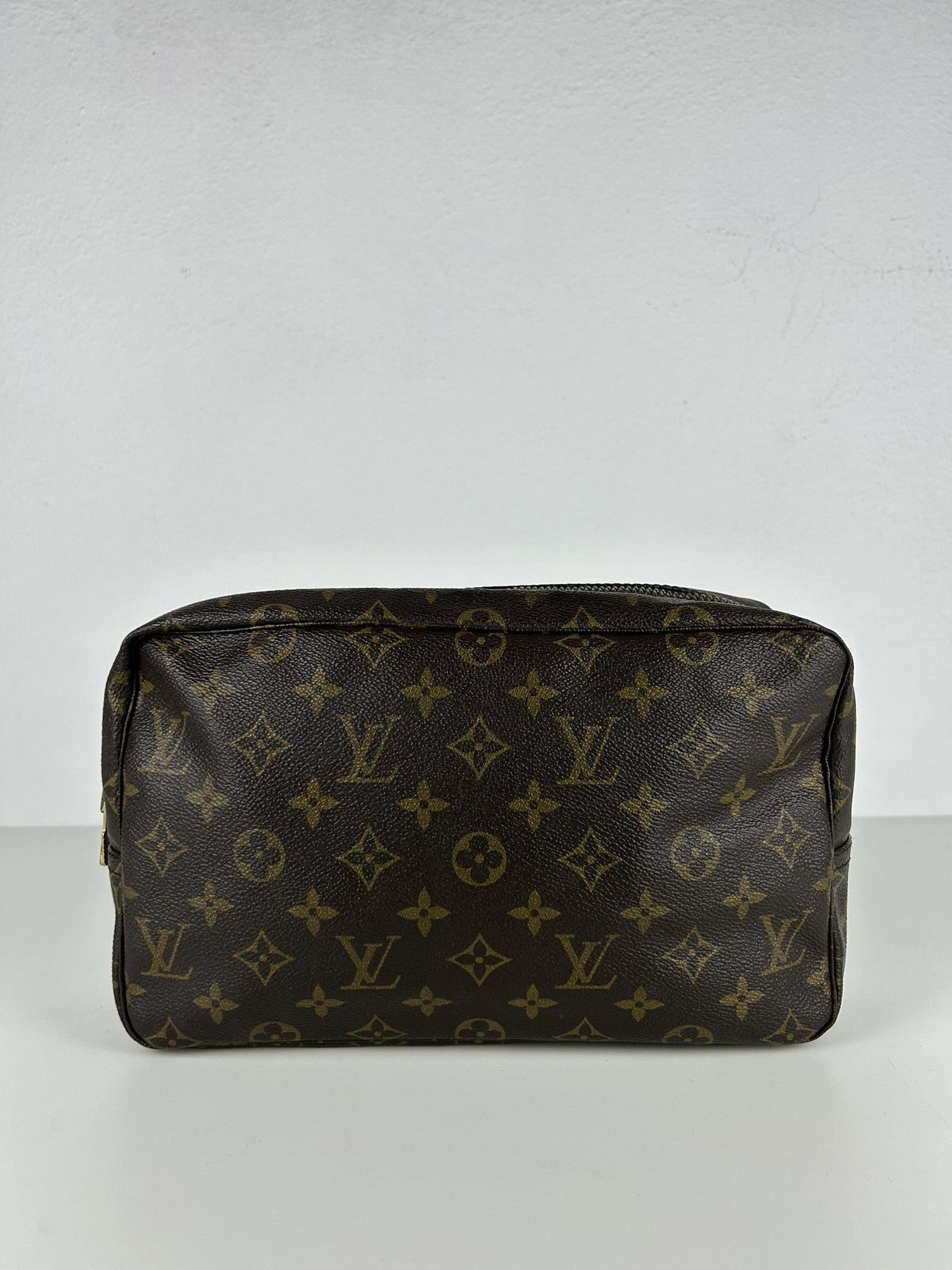 Vintage 80s Louis Vuitton monogram trousse 28 toiletry bag