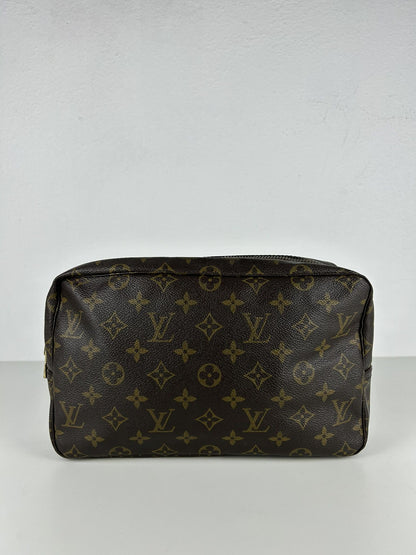 Vintage 80s Louis Vuitton monogram trousse 28 toiletry bag