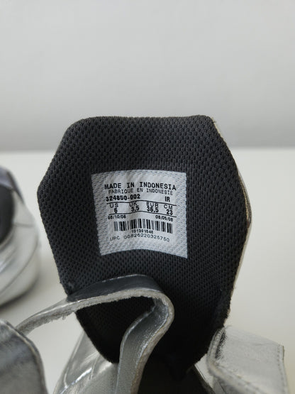 Vintage y2k nike fixed speed V silver