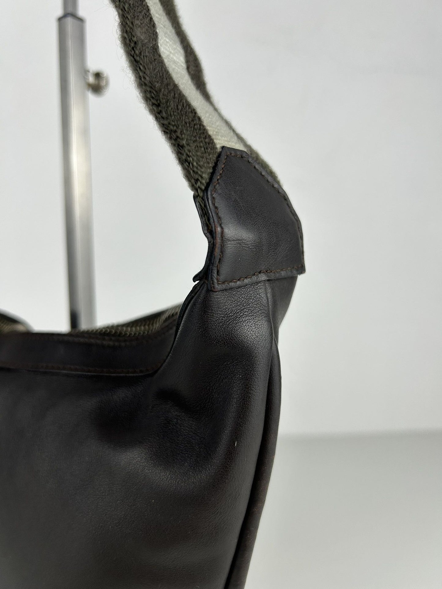 Vintage Gucci leather shoulder bag