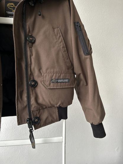 Canada goose chilliwack hooded bomber jacket