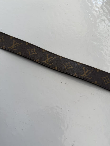 Louis Vuitton monogram initiales belt