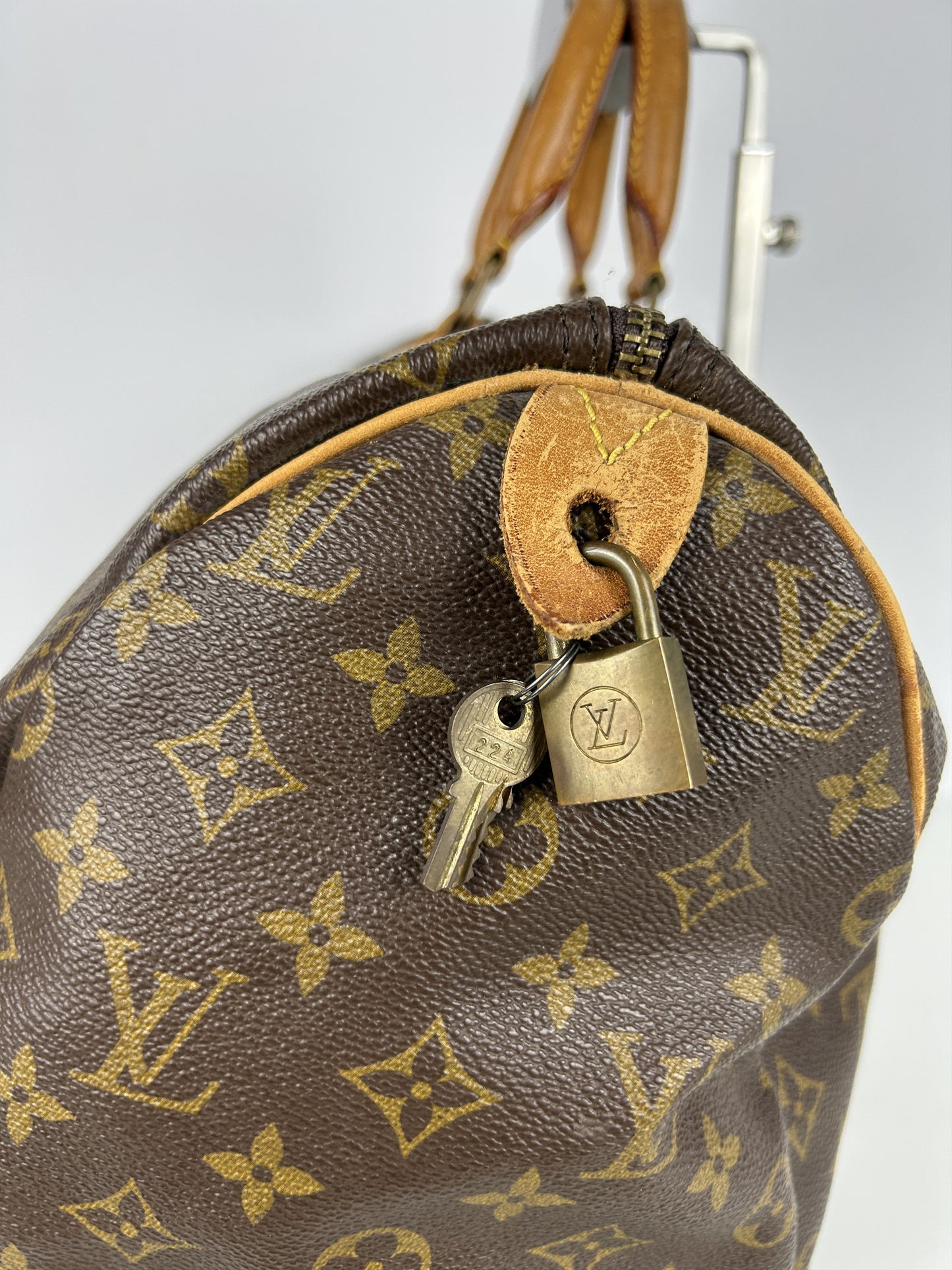 Vintage 80s Louis Vuitton monogram speedy 40 boston bag
