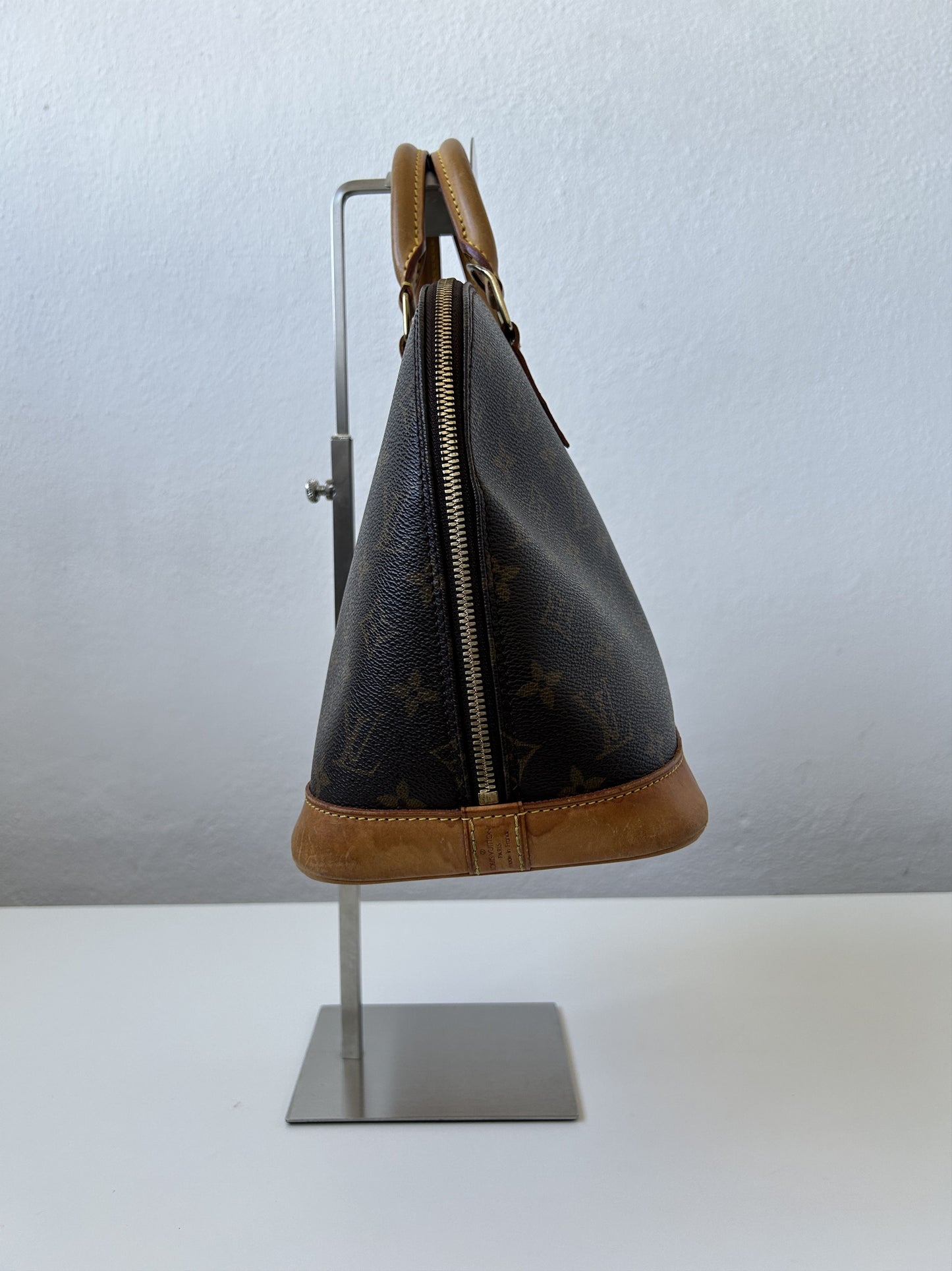 Vintage Louis Vuitton Alma monogram handbag