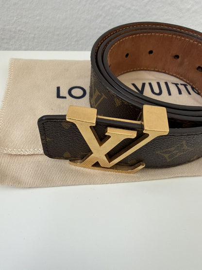 Louis Vuitton monogram initiales belt