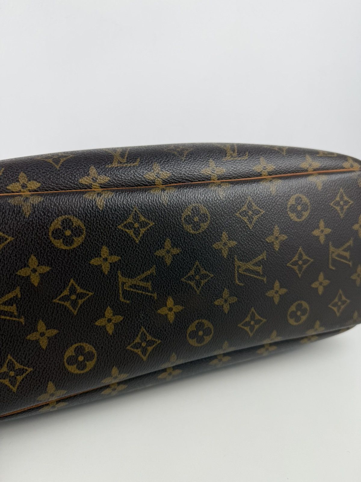 Vintage Louis Vuitton monogram deauville handbag