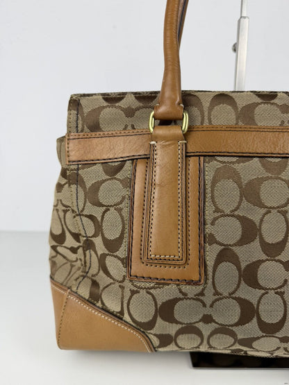 Coach signature turnlock Hamptons tote bag