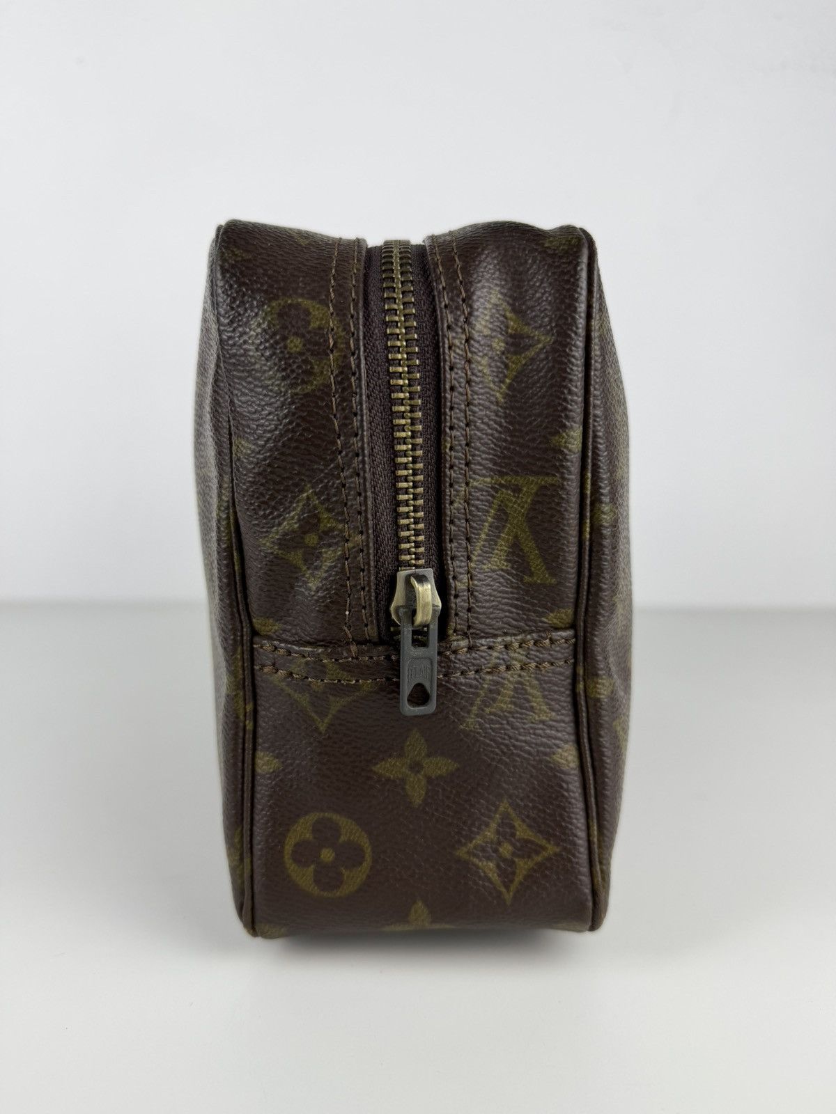 Vintage 80s Louis Vuitton monogram trousse 28 toiletry bag