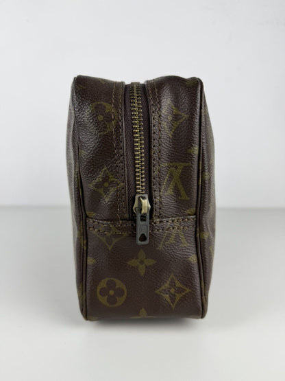 Vintage 80s Louis Vuitton monogram trousse 28 toiletry bag