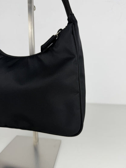 Vintage prada tessuto nylon triangle logo mini hobo bag