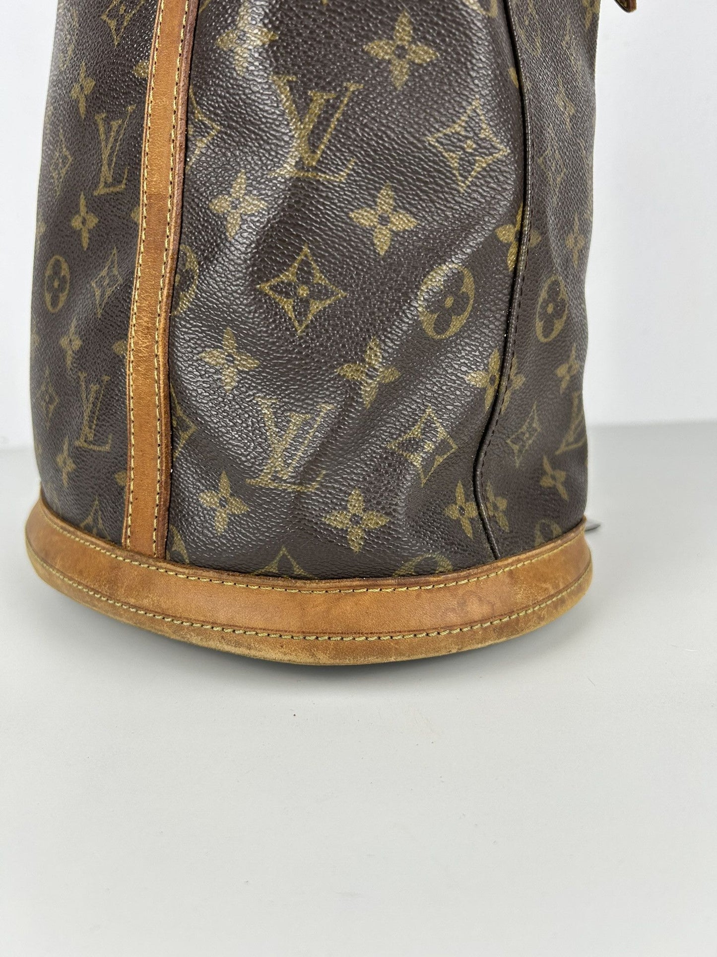 Vintage Louis Vuitton monogram bucket GM handbag