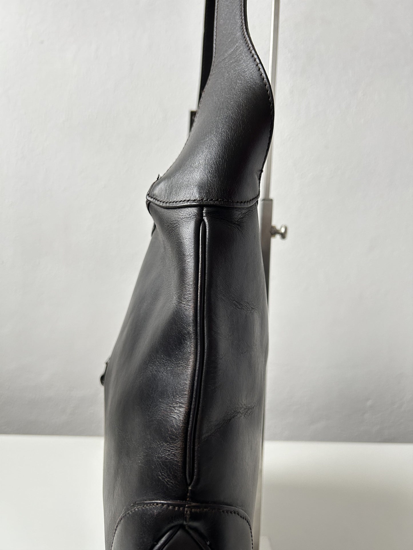 Vtg y2k Gucci by Tom Ford jackie leather handbag