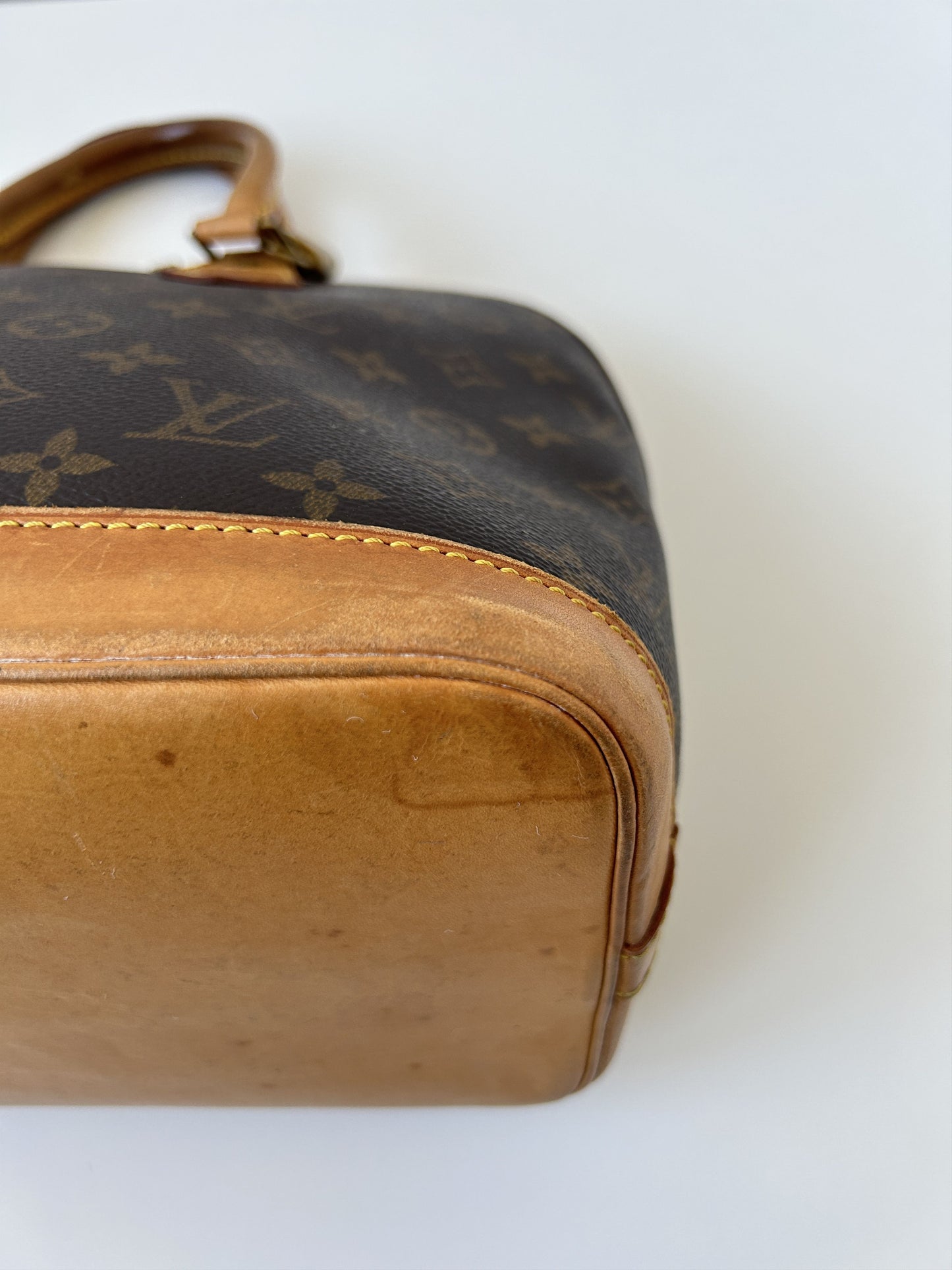Vintage Louis Vuitton Alma monogram handbag