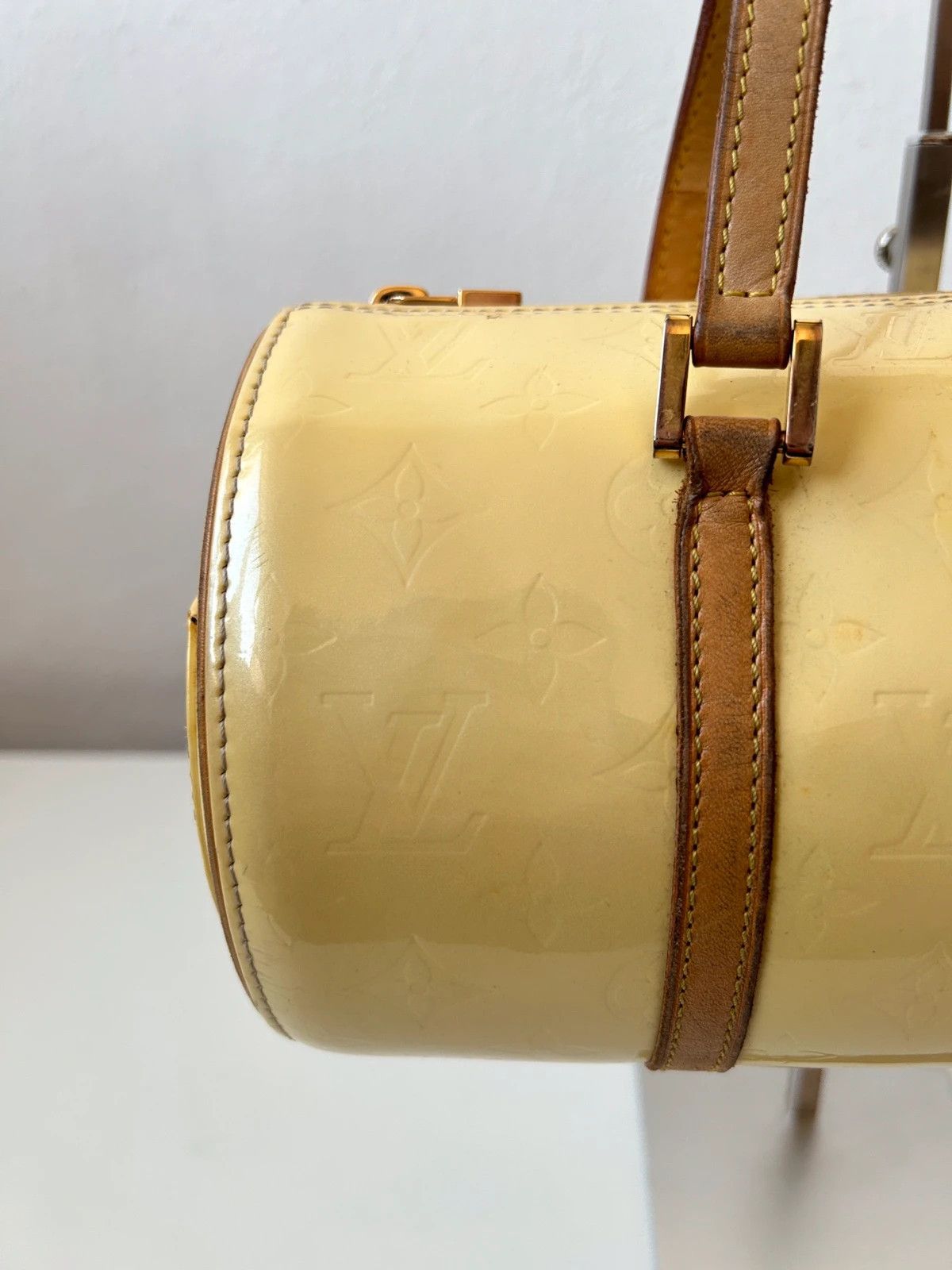 Louis Vuitton Bedford vernis monogram patent leather handbag