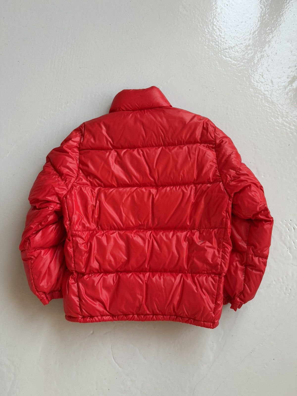 Vintage moncler puffer jacket with badge