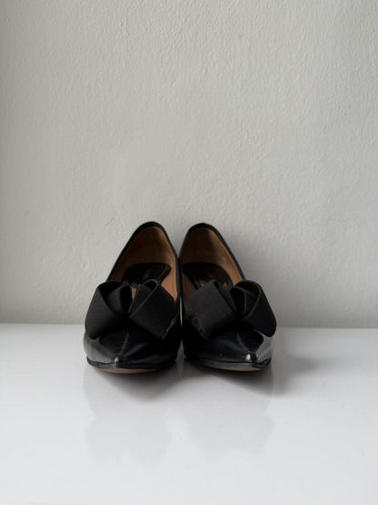 2011 Giorgio Armani smooth leather pointed toe pumps
