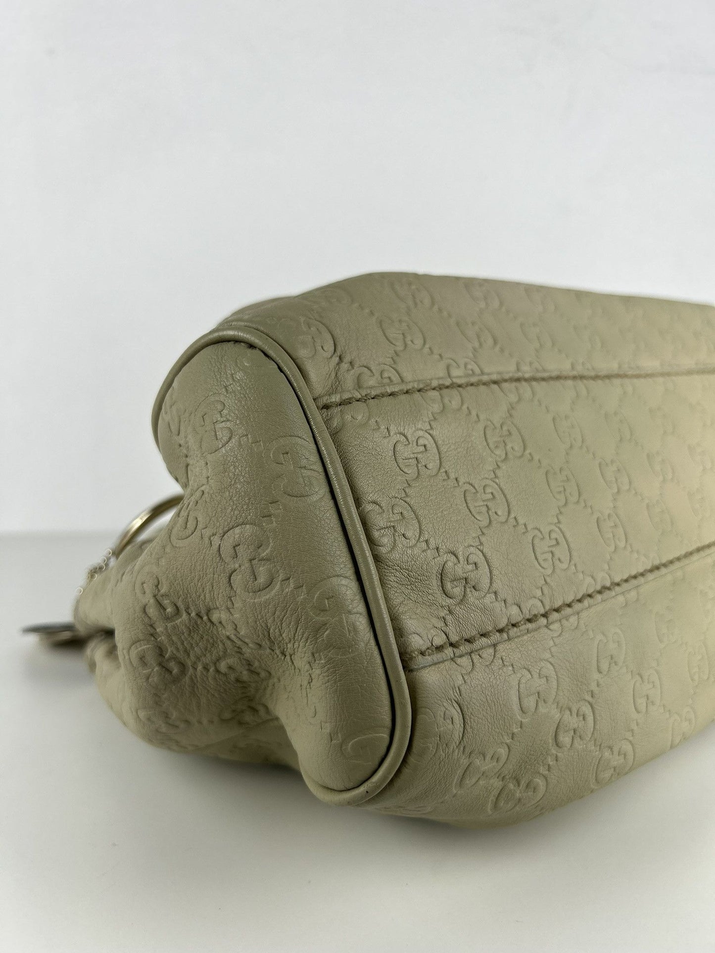 Gucci guccissima sukey medium size leather handbag