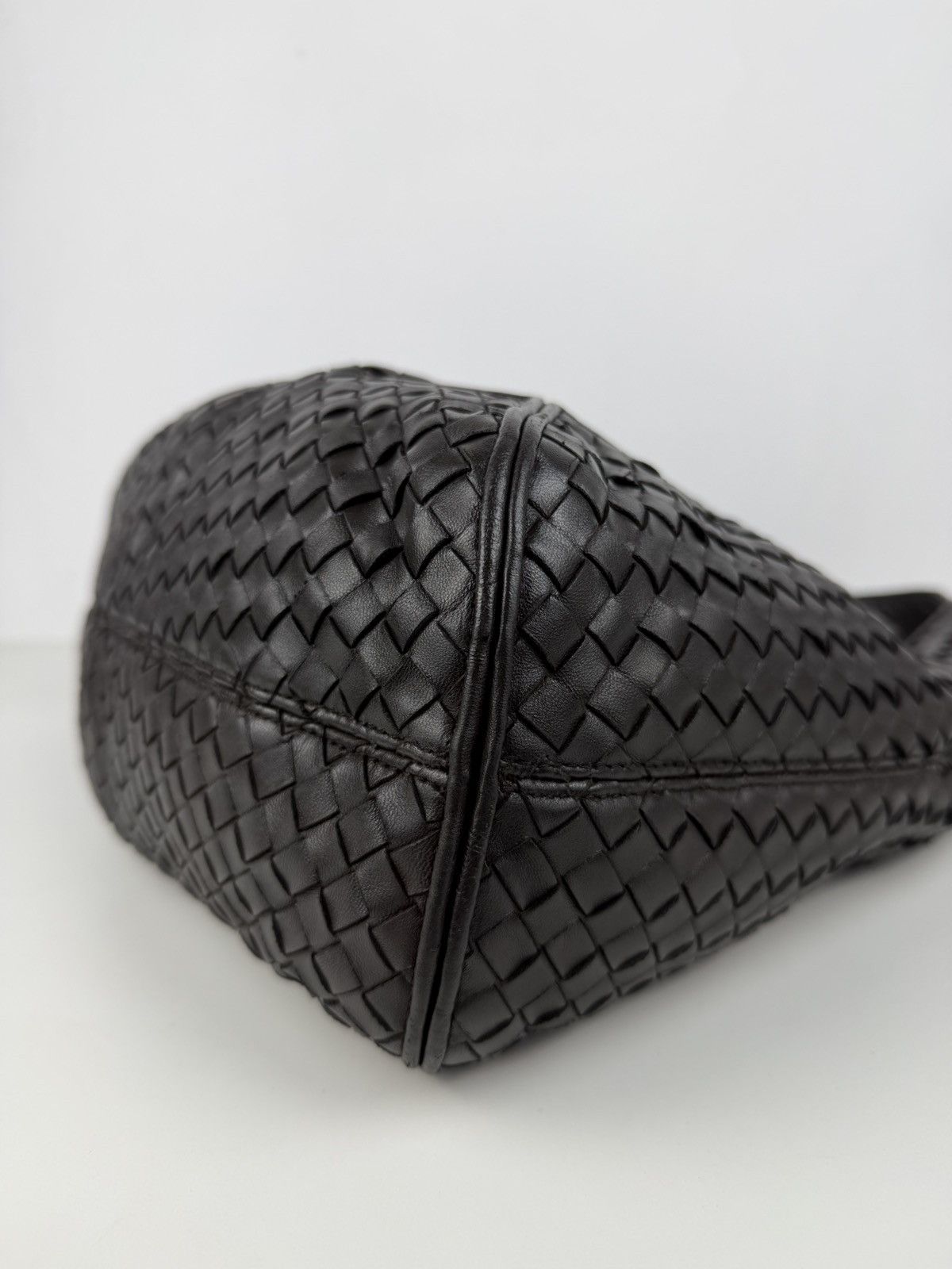 Bottega Veneta intrecciato ball hobo handbag