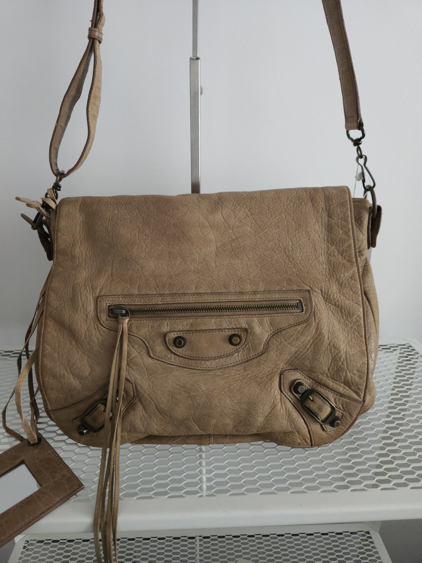 Balenciaga the folk messenger bag