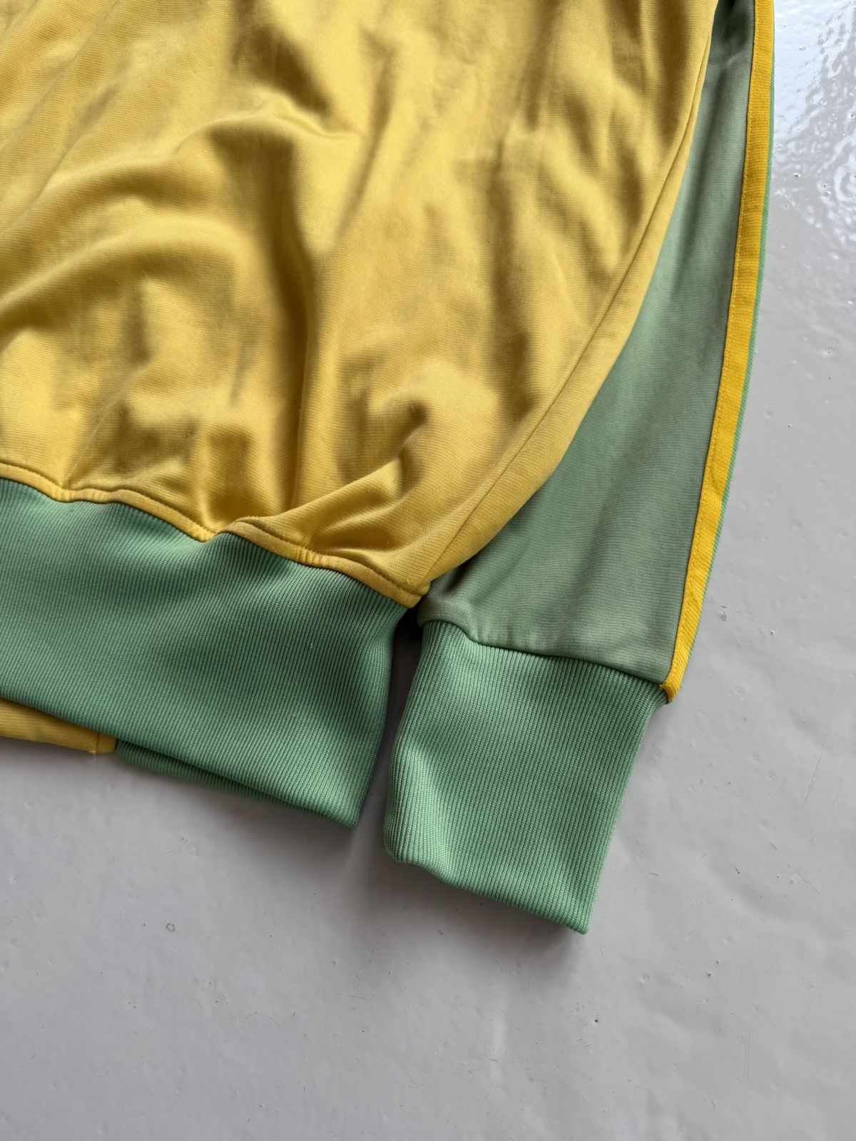 Vintage y2k Adidas Zimbabwe trefoil track jacket