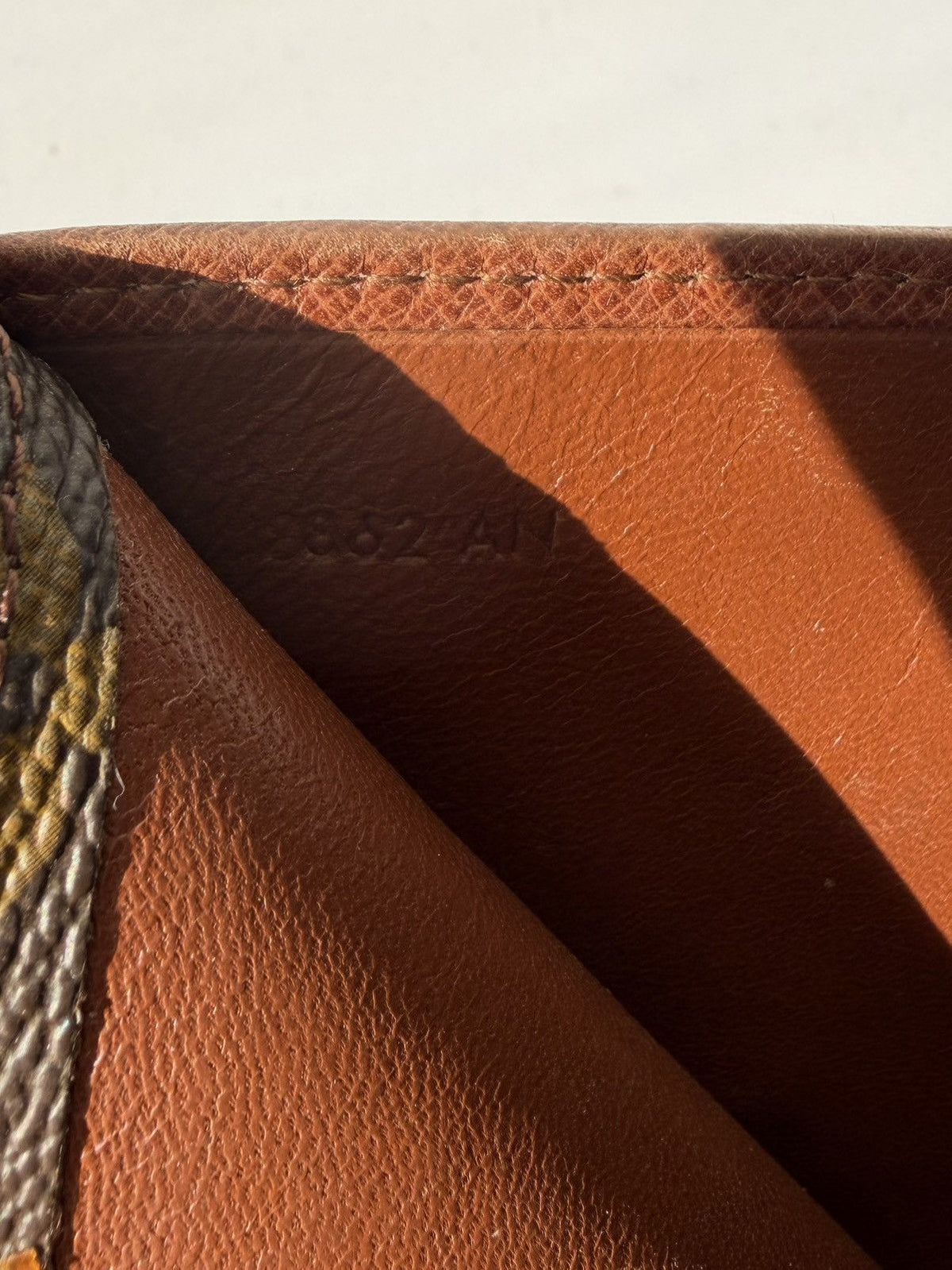Vintage 80s Louis Vuitton monogram bifold wallet