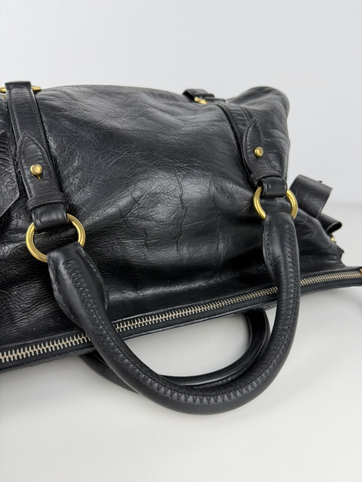 Miu miu vitello bow bag in black