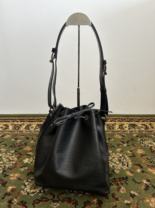 Vtg 80s Louis Vuitton epi leather petit noe bucket bag