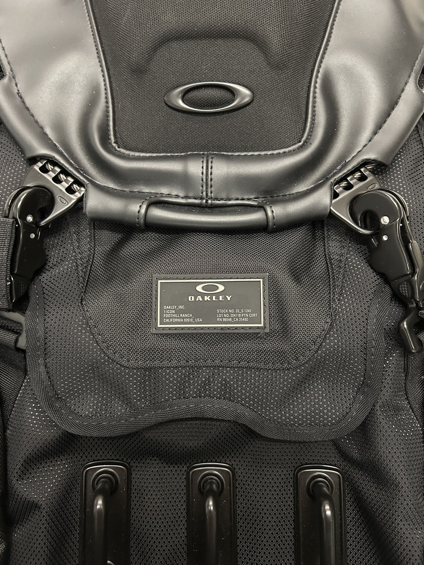 Oakley kitchen sink backpack stealth black