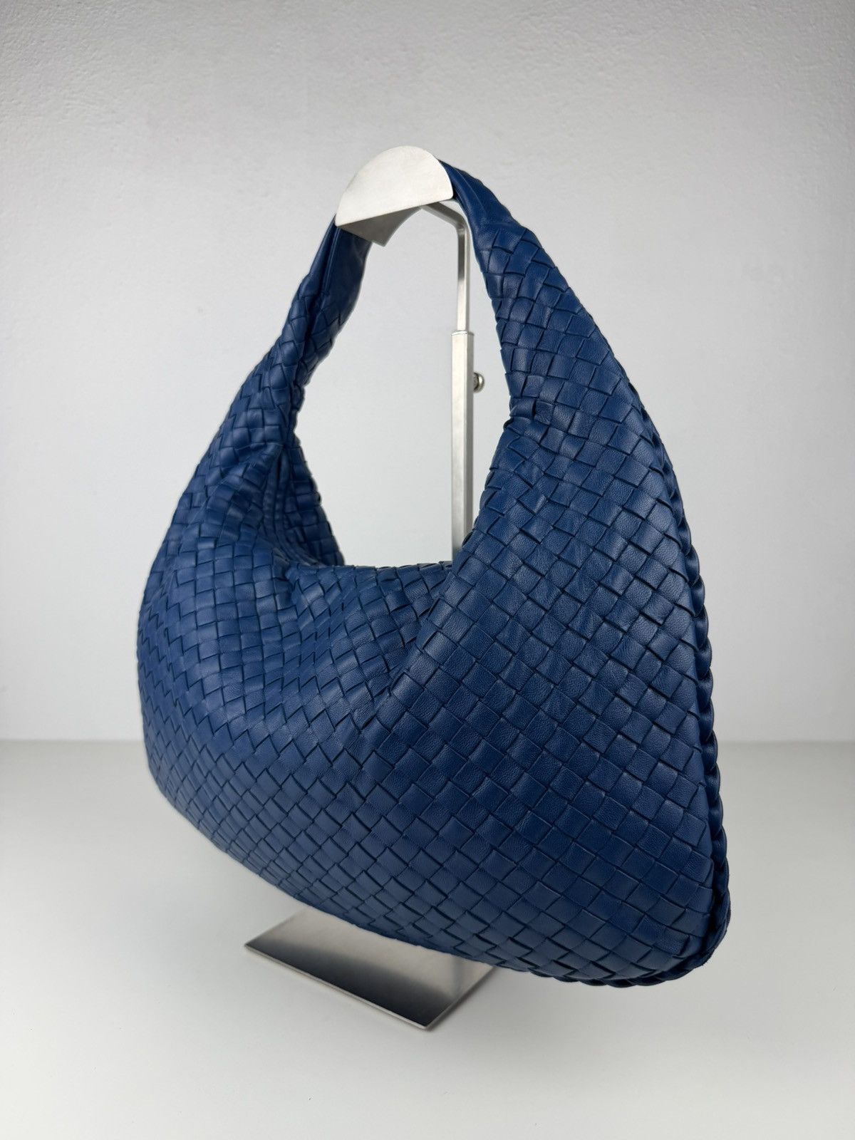 Bottega Veneta intrecciato hobo medium size