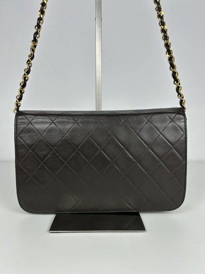 Vintage Chanel timeless/ classique in matelasse quilted lambskin