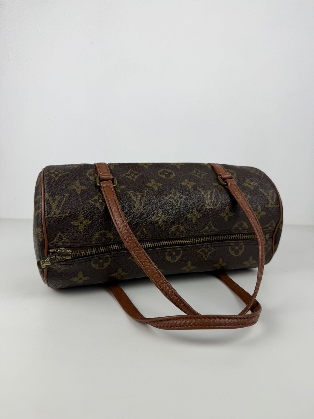 Vintage 80s Louis Vuitton monogram papillon 26