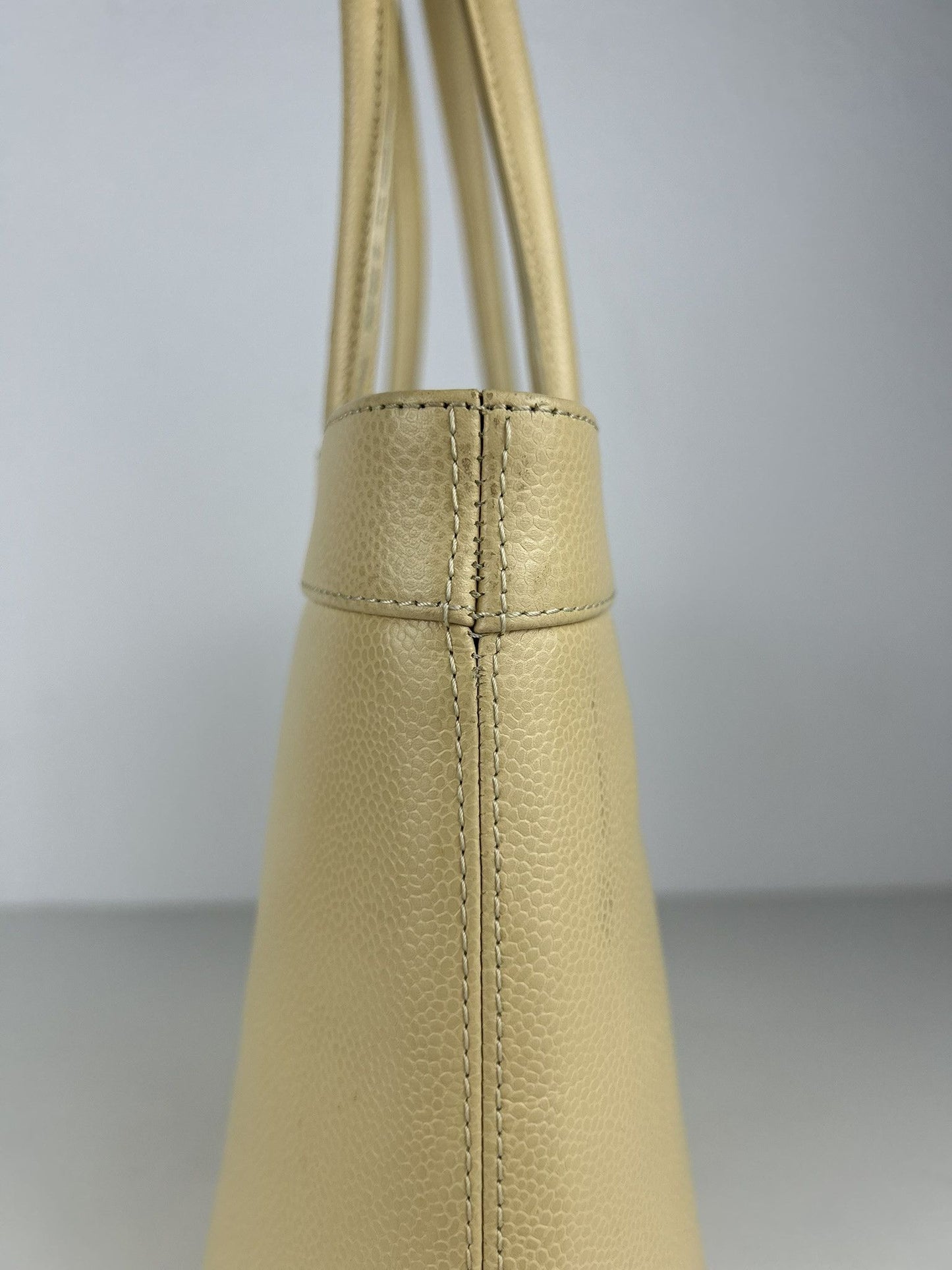 2004-2005 Chanel coco mark caviar open tote bag in buttery