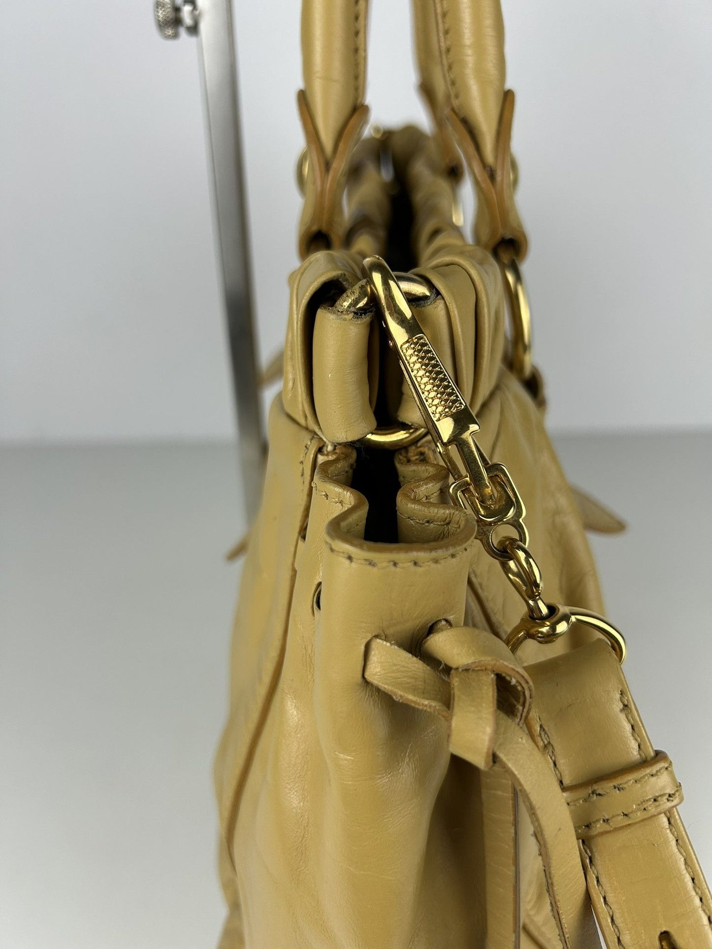 Miu miu vitello bauletto aperto gathered leather bag in buttery
