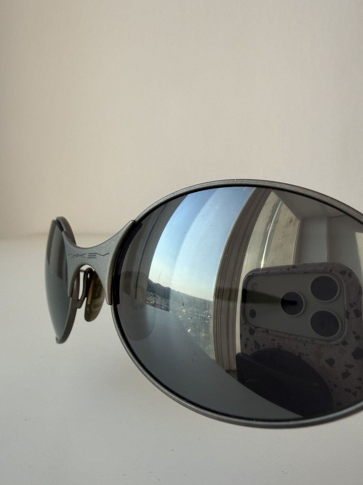 Vintage 90s Oakley wire 1 gen sunglasses