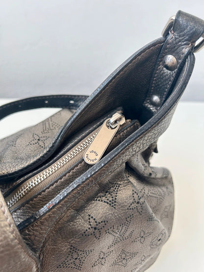Louis Vuitton Argent Monogram Mahina handbag